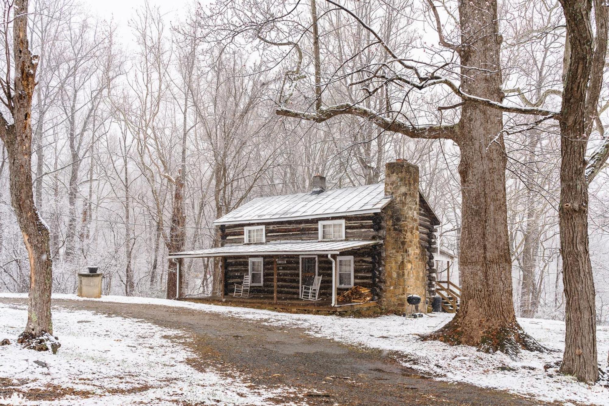 Rose River Cabin on Rose River by Shenandoah NP Pet friendly add fee